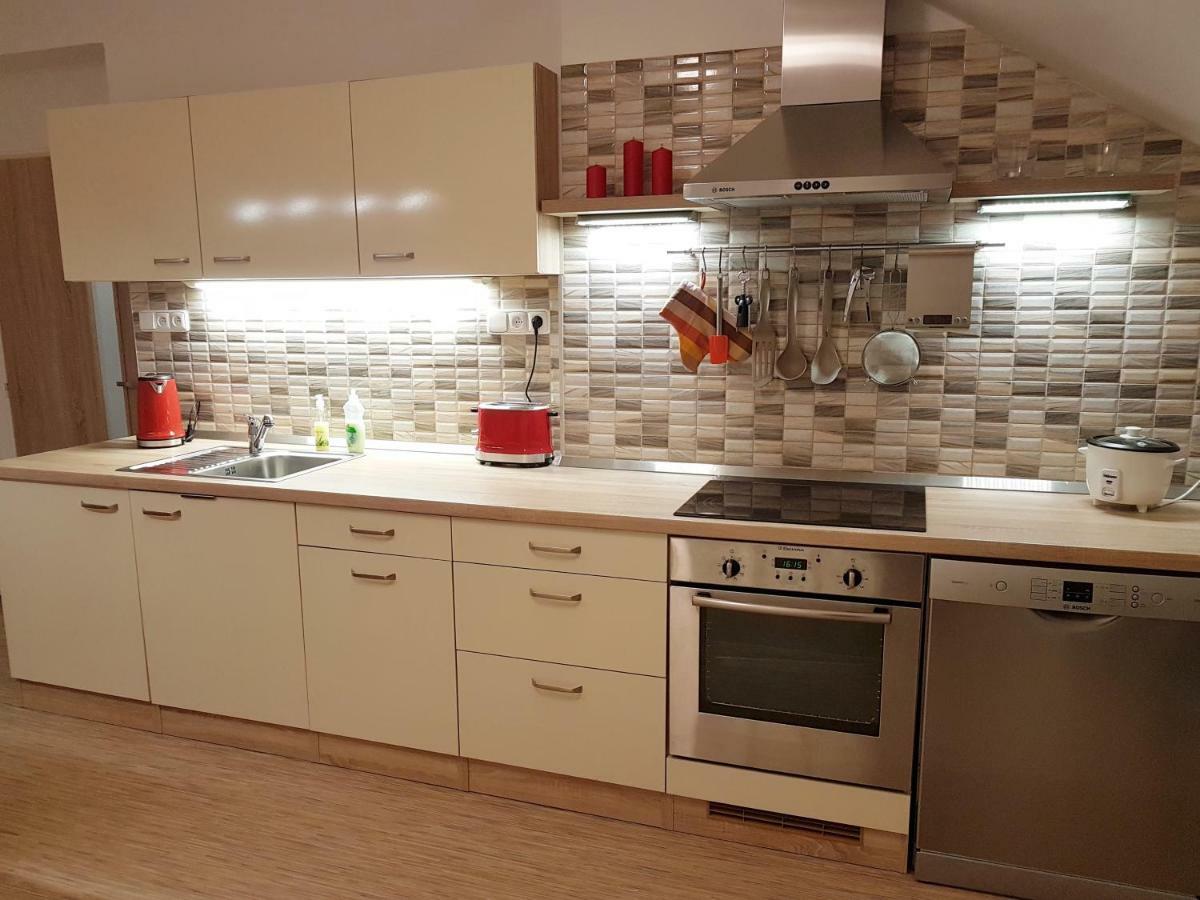 Apartman 101 Horni Marsov Luaran gambar